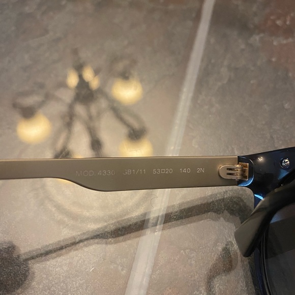 Versace sunglasses - Picture 2 of 4